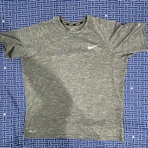 Nike Gray Short Sleeve Tee